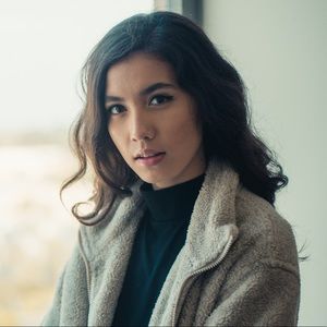 Meet your Posher, Elizabeth